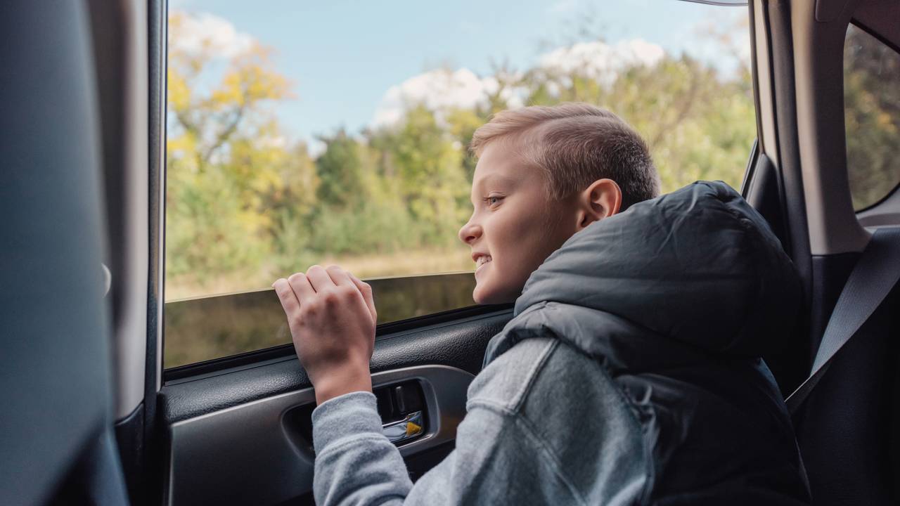 Abrir os vidros do carro em alta velocidade pode aumentar o consumo de combustível