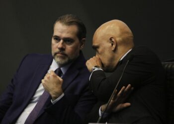 O presidente do Supremo Tribunal Federal (STF), Dias Toffoli, e o ministro do STF Alexandre de Moraes durante abertura do Seminário Políticas Judiciárias e Segurança Pública.