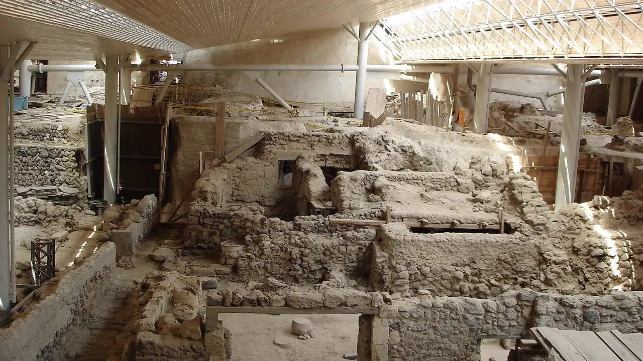 A civilização insular avançada de 3600 anos com prédios de 3 andares que desapareceu