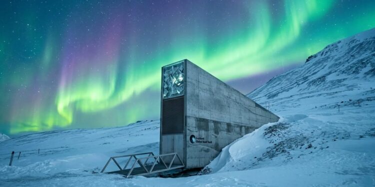 Longyearbyen brilha como a guardiã da humanidade ao abrigar o Cofre Global de Sementes nas entranhas da montanha // (imagem ilustrativa)