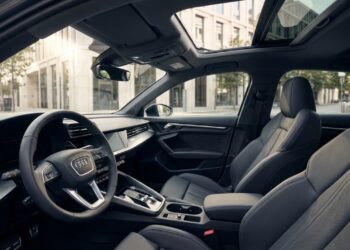 Equipado com teto de abrir panorâmico e motor turbo de 150 cavalos, o hatch alemão de luxo custa o mesmo que um carro popular no mercado de seminovos