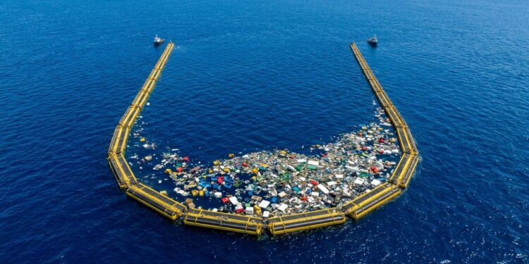 Você já imaginou que uma ideia de colégio virasse o maior megaprojeto de limpeza dos oceanos?