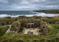 Pesquisadores analisaram a vila neolítica de Skara Brae que possui móveis de pedra intactos e sistemas de drenagem, construídos há 5.000 anos antes mesmo da fundação das grandes pirâmides do Egito antigo