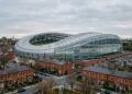 Com 51.700 lugares e uma fachada em formato curvo, o estádio em Dublin virou a casa oficial do rugby e do futebol irlandês