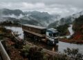 Caminhoneiros que trafegam diariamente pelo trecho mineiro enfrentam curvas com ângulos perigosos e tráfego pesado que exigem controle absoluto dos freios nas descidas