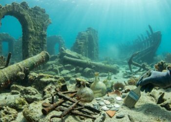 Engolida pelo mar do Caribe há mais de 300 anos, a capital dos piratas revela tabernas intactas e moedas de ouro a 12 metros de profundidade