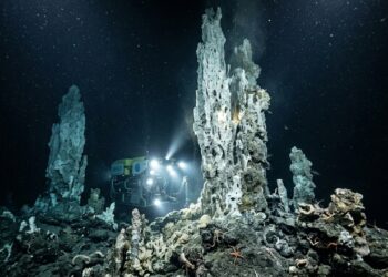 Um campo de cristais gigantes no fundo do mar pode provar que não estamos sozinhos no universo