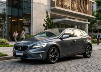 Equipado com sete airbags e sistema de travagem autónoma, o hatch europeu de luxo custa menos de 80 mil reais e vira a melhor compra de 2026