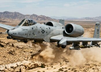 A Força Aérea americana mantém o A-10 em operação com sistemas digitais modernos porque nenhuma alternativa consegue substituí-lo