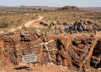 O vulcão fossilizado de 1,9 bilhão de anos que passou despercebido no interior do Brasil