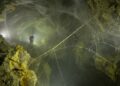 Pesquisadores mapeiam teia de aranha gigante com 106 metros quadrados em caverna inóspita