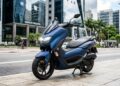Com freios ABS nas duas rodas e motor de 15,4 cv, a Yamaha NMAX 160 destaca-se pela segurança técnica, disputando a liderança de vendas entre scooters