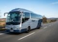 Sem espelhos retrovisores e com aerodinâmica de comboio de alta velocidade, o ónibus rodoviário europeu reduz o consumo de combustível em 13%