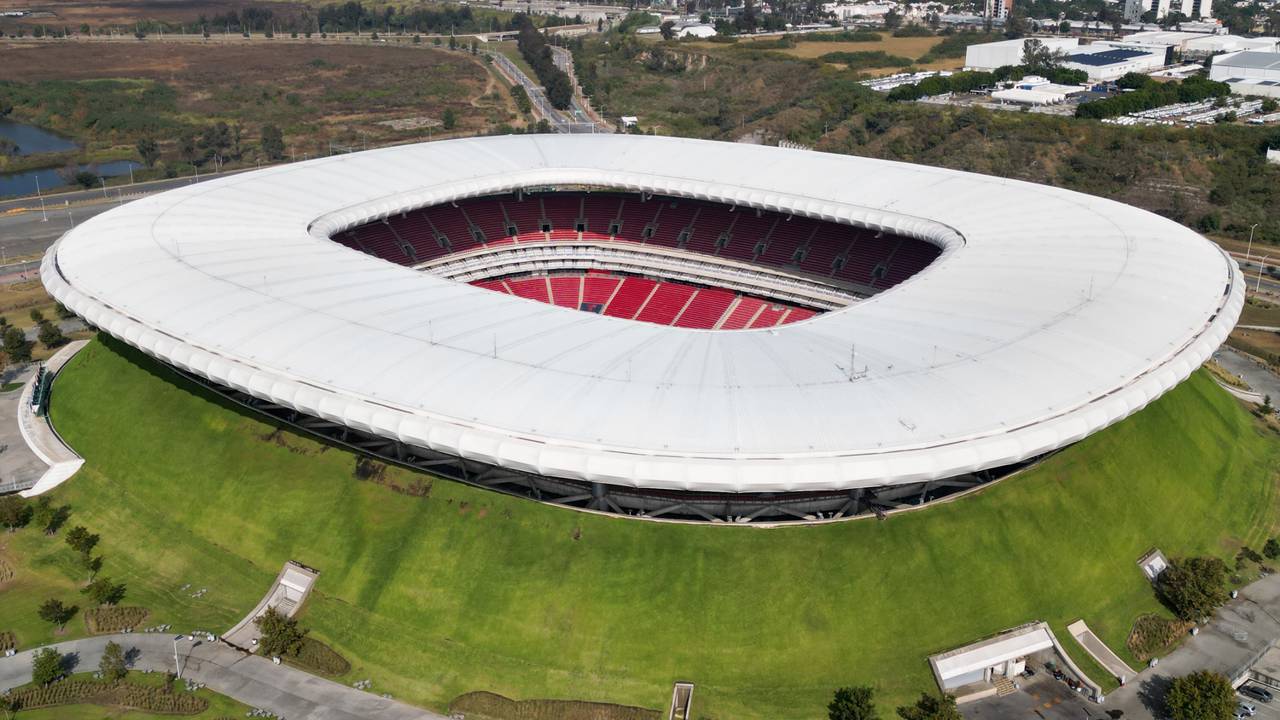 Com quase 50 mil lugares e formato de vulcão, o estádio mexicano surge como um exemplo de arquitetura moderna e sustentabilidade