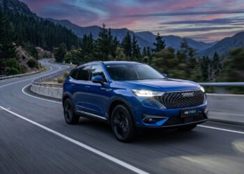 Capaz de rodar 170 km sem gastar uma gota de combustível, o SUV híbrido da GWM se tornou o modelo mais tecnológico fabricado no país com 393 cavalos de força