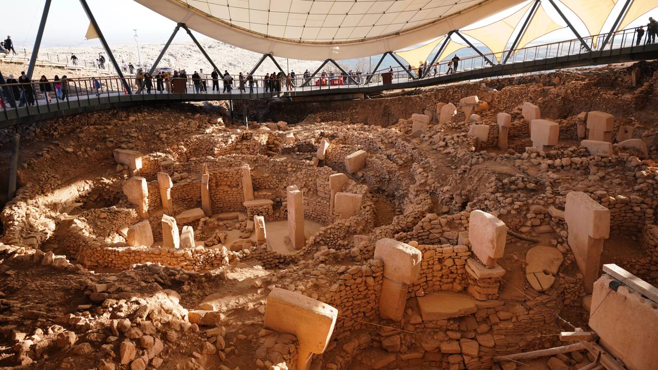 Com 11.500 anos e pilares de 16 toneladas, arqueólogos encontram o templo que redefine a história da engenharia