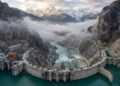 Com custo de US$ 167 bilhões e potência de 60 GW, o Projeto Hidrelétrico de Yasha no Tibete virou a maior e mais polêmica obra de energia da China