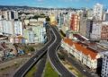 Fundada em 1772 por casais açorianos: a capital gaúcha tem o pôr do sol mais celebrado do Brasil e a rua eleita mais bonita do mundo