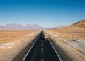 Com 3.364 km de extensão pelo deserto mais seco do mundo, a rodovia chilena surge como um desafio de engenharia em clima extremo