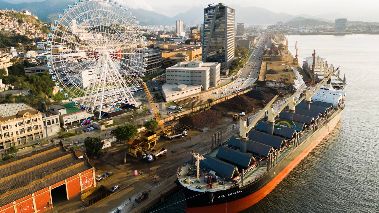 Com 88 metros de altura e vista de 360 graus, a estrutura monumental destaca-se entre as maiores rodas-gigantes de toda a América Latina