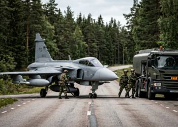 O caça de manutenção ultrabaixa que pode pousar em rodovias comuns e ser totalmente reabastecido por recrutas em apenas 10 minutos