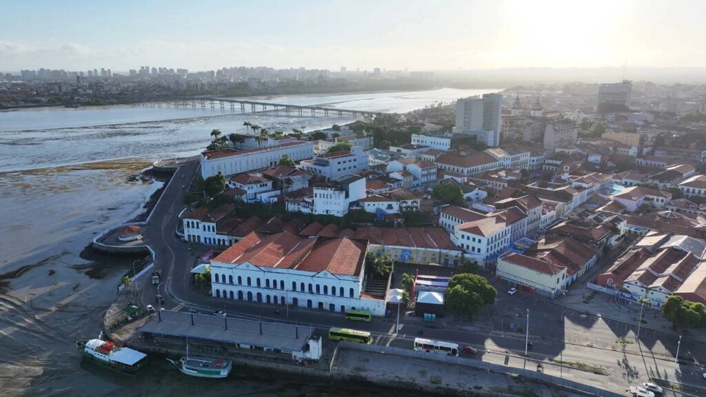 A cidade nordestina fundada em 1612 por franceses: a única capital brasileira de origem francesa carrega 2 títulos internacionais e o maior acervo de azulejos da América Latina