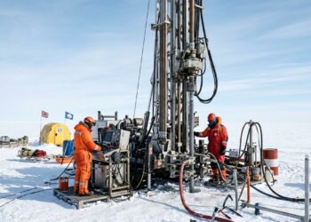 Cientistas perfuram 523 metros sob o gelo da Antártida e resgatam um registro geológico inédito de 23 milhões de anos que pode mudar a história do clima