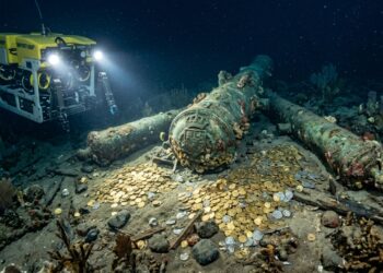 Avaliado em mais de 20 bilhões de dólares, o navio espanhol naufragado há 300 anos finalmente começa a ser explorado para revelar o maior tesouro subaquático da história mundial
