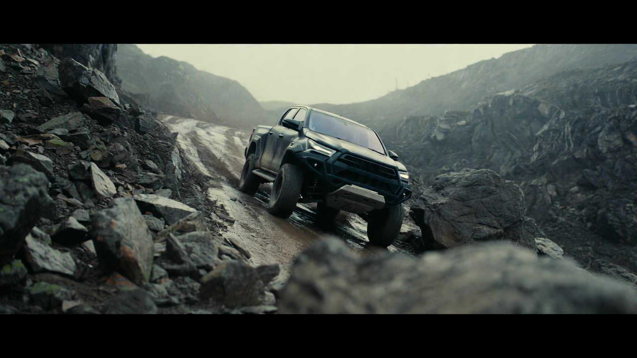 Utilizando uma bitola 155 milímetros mais larga e amortecedores de tubo duplo, a picape japonesa que entrega 224 cavalos garante uma estabilidade extrema para quem enfrenta os terrenos mais acidentados do país neste ano de 2026