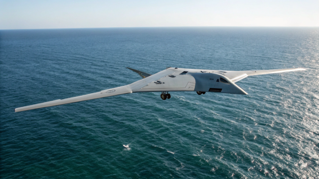 A Boeing criou um drone furtivo que reabastece caças F-35 no ar e dobra o alcance de ataque da Marinha americana