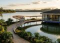 A charmosa joia moderna de 1943 projetada por Oscar Niemeyer que abraça a Lagoa da Pampulha com suas curvas e marquises sinuosas de concreto