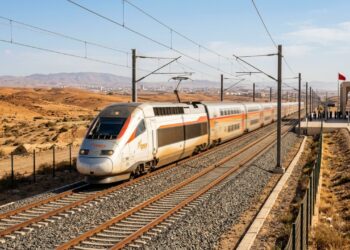 O primeiro trem de alta velocidade da África viaja a 320 km/h e reduziu uma viagem de cinco horas para apenas duas