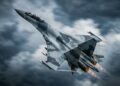 Atingindo Mach 2.25 e 8 toneladas de armamento, o caça russo Su-35 surge como a plataforma de super-manobrabilidade mais avançada da engenharia militar