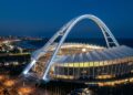 Com um arco colossal de 106 metros de altura, o estádio sul-africano para 54.000 pessoas é um recorde da engenharia moderna