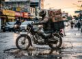 Com motor de 125cc e foco total em carga, a Shineray Worker oferece a engenharia de baixo custo para o trabalho nas cidades brasileiras
