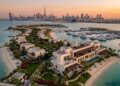 A impressionante ilha artificial de 158 mil m² em Dubai que foi moldada em formato de cavalo-marinho e abriga o santuário da joalheria italiana