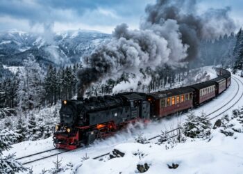 A ferrovia alemã de 140 km opera locomotivas a vapor de 1899, cruzando montanhas em um trajeto de engenharia histórica