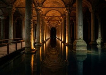 Escondida sob Istambul há quase 1.500 anos a cisterna com 336 colunas guardava até 80 mil m³ de água para sustentar um império