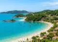 O menor município de Santa Catarina concentra 39 praias e a única reserva marinha do Sul do Brasil em 35,9 km² a 70 km de Florianópolis
