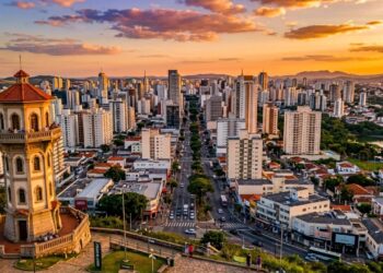 R$ 97,5 bilhões de PIB e 1,5 mil empresas nascidas da universidade: a única cidade não-capital com status oficial de metrópole no Brasil fica a 95 km de São Paulo