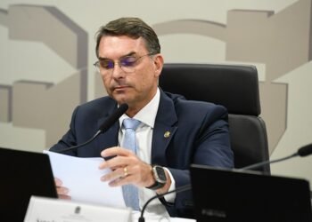 FLAVIO BOLSONARO