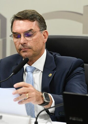 FLAVIO BOLSONARO