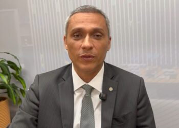 FLAVIO BOLSONARO E VORCARO