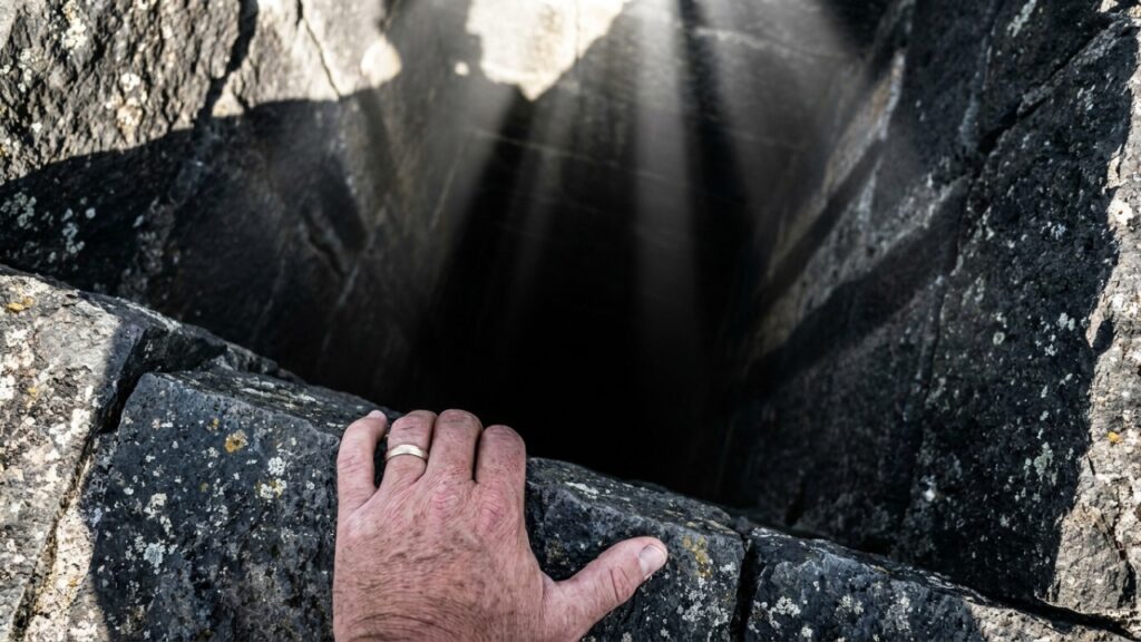 A colossal cidade subterrânea de 18 andares escavada há 2800 anos que podia esconder 20 mil pessoas da luz do dia