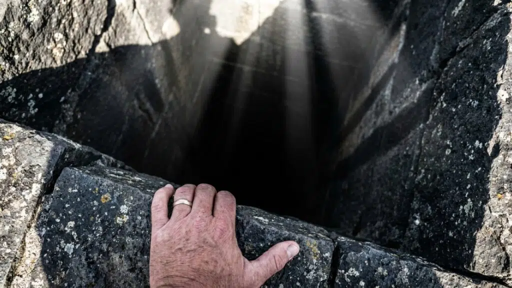 A colossal cidade subterrânea de 18 andares escavada há 2800 anos que podia esconder 20 mil pessoas da luz do dia