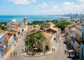 Fundada em 1535 e a 2ª cidade brasileira reconhecida pela UNESCO: o Sítio Histórico de 1,2 km² com 1.500 imóveis tombados a 10 km de Recife