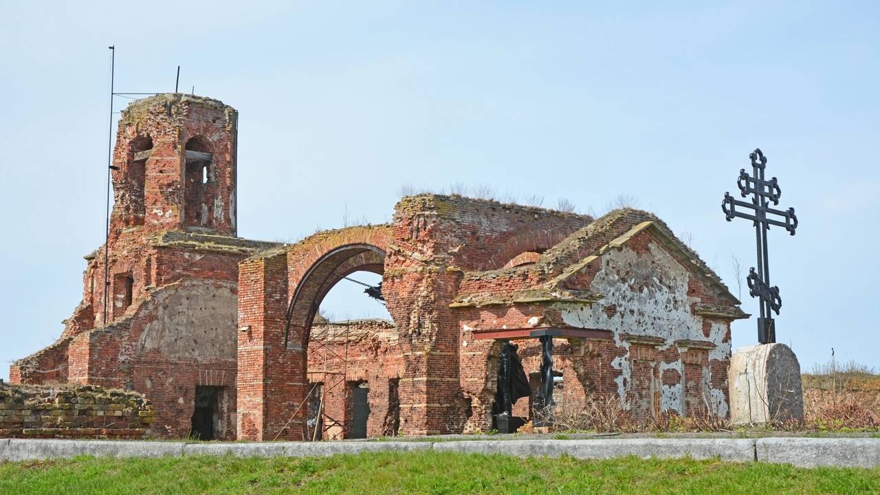 O sítio arqueológico de 1697 em Entre-Ijuís abriga os remanescentes da redução jesuítica que foi a primeira fundição de ferro do Brasil