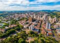 Um doutor para cada 100 moradores e a primeira incubadora de empresas da América Latina: a cidade do interior paulista que virou Capital Nacional da Tecnologia por lei