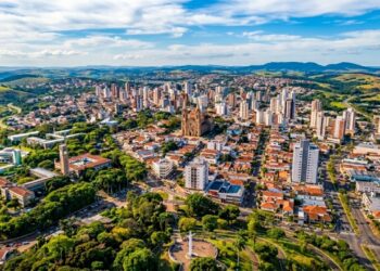 Um doutor para cada 100 moradores e a primeira incubadora de empresas da América Latina: a cidade do interior paulista que virou Capital Nacional da Tecnologia por lei