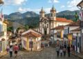 700 imóveis tombados e uma Maria Fumaça que liga 2 cidades históricas: a Atenas Mineira fundada em 1713 e batizada em homenagem a um rei português
